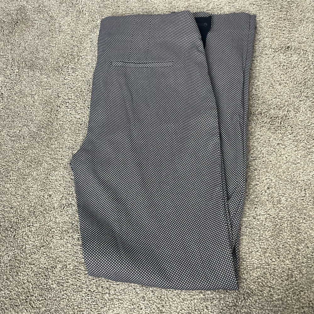 White House Black Markey patterned pants